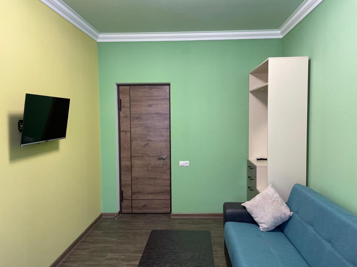 Central Hotel Gyumri Bagian luar foto