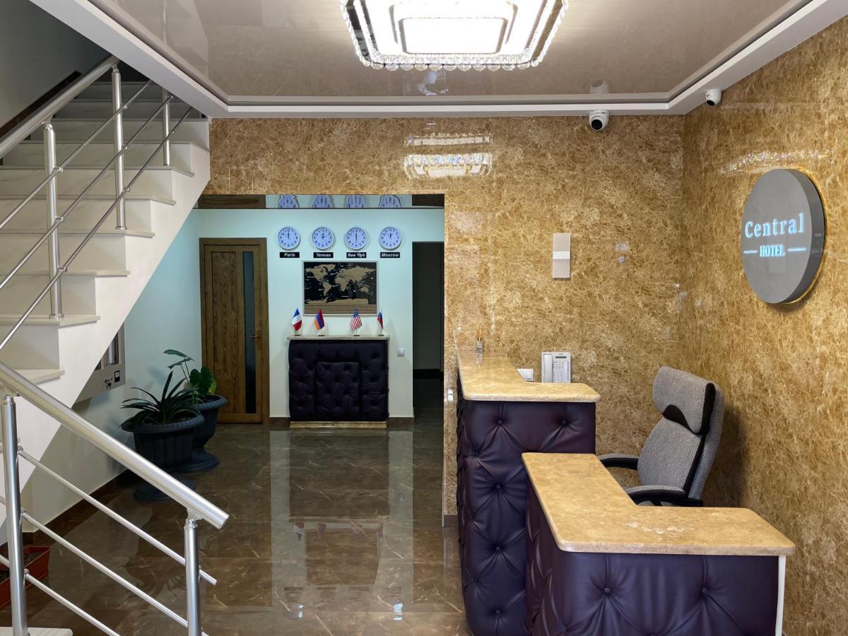 Central Hotel Gyumri Bagian luar foto
